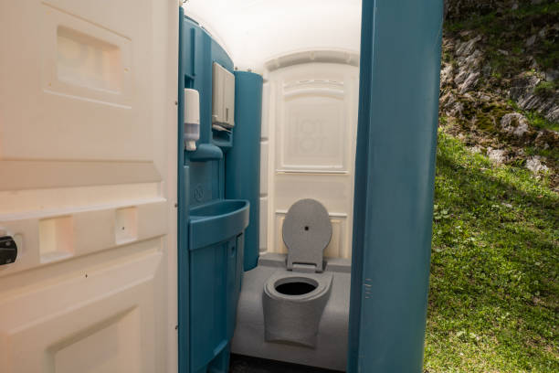 Best VIP or Luxury Restroom Trailers  in Hayden, CO